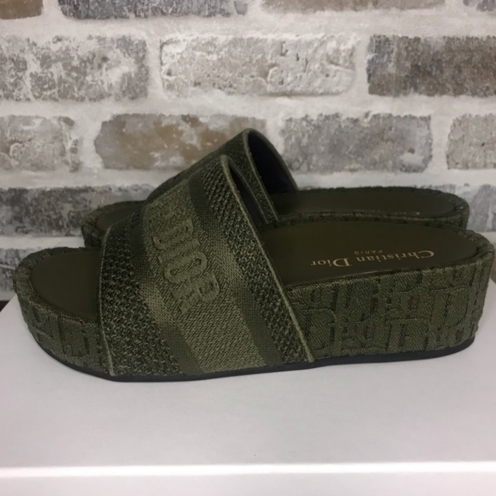 ‼️SOLD‼️Dior Dway Sandals - Picture 2 of 6